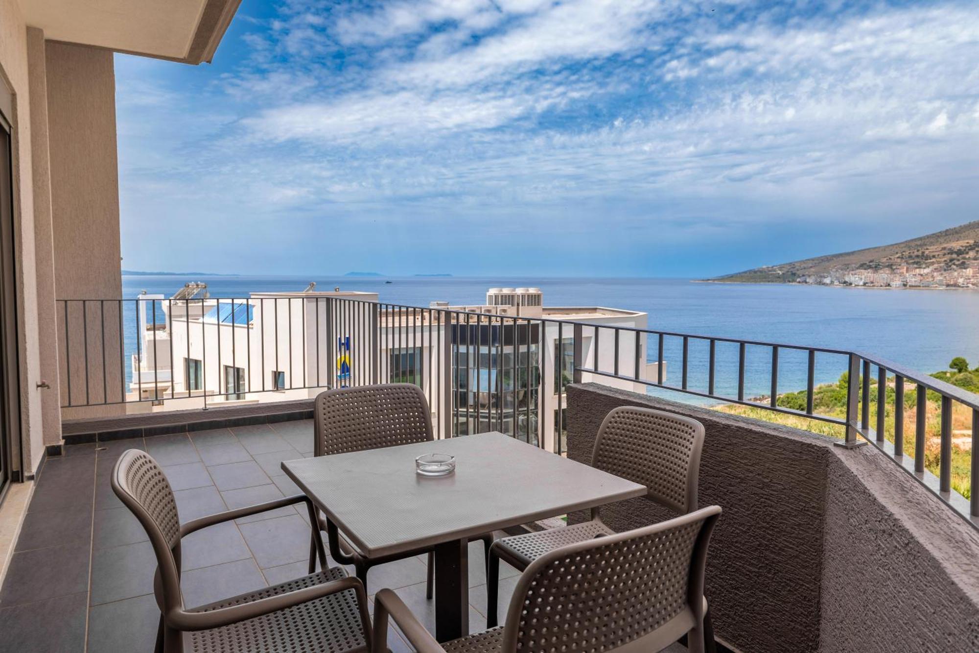 Franklin Rooms Sarandë Exterior foto